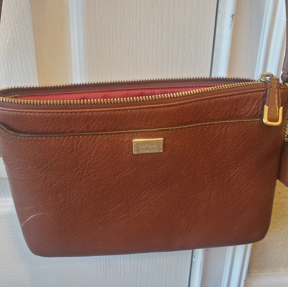 Vintage Coach brown leather purse crossbody